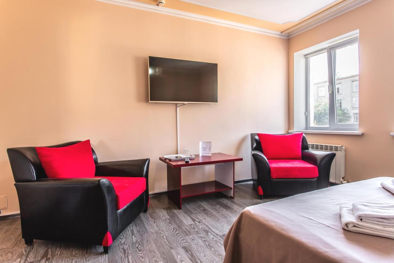 Star Rent Hotel Chisinau Exterior foto