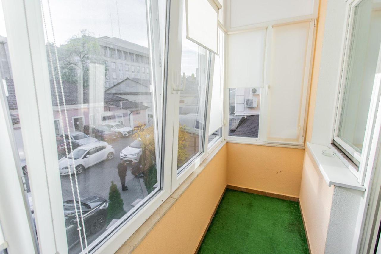 Star Rent Hotel Chisinau Exterior foto