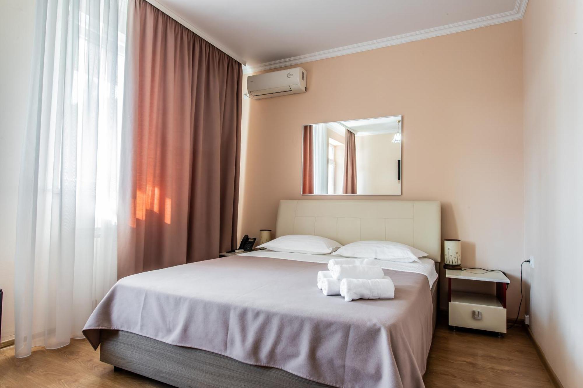 Star Rent Hotel Chisinau Exterior foto